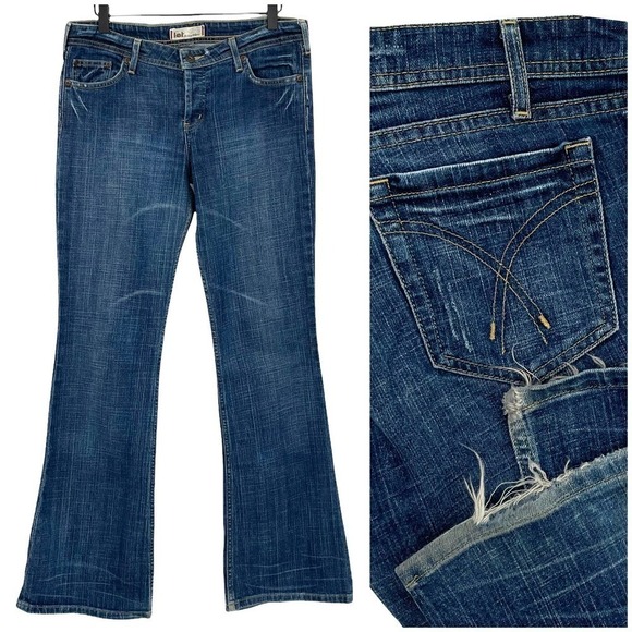 Vintage Denim - Vintage Y2K l.e.i. Low Rise Flare Leg Stretch Jeans Medium Wash Distressed | 9